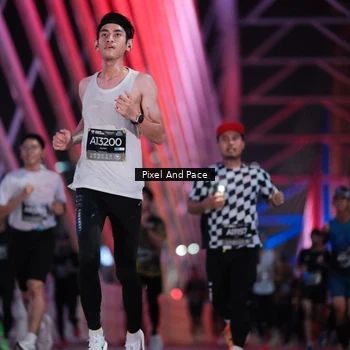Runner Photo 6733191