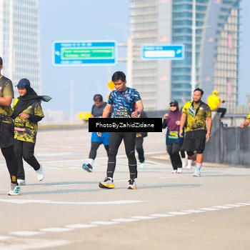 Runner Photo 6733239