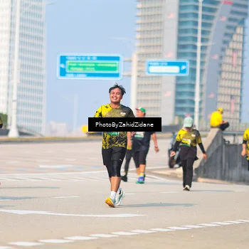 Runner Photo 6733275