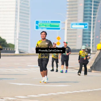 Runner Photo 6733277