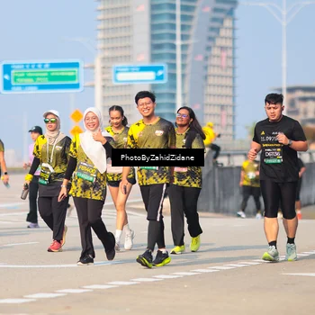 Runner Photo 6733284
