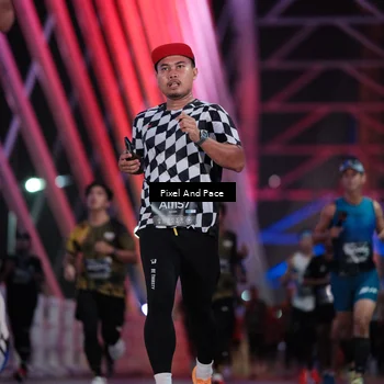 Runner Photo 6733303
