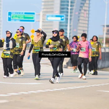 Runner Photo 6733414