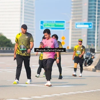 Runner Photo 6733449