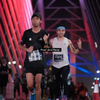 Runner Photo 6733672