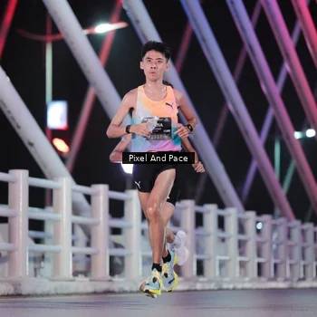 Runner Photo 6734080