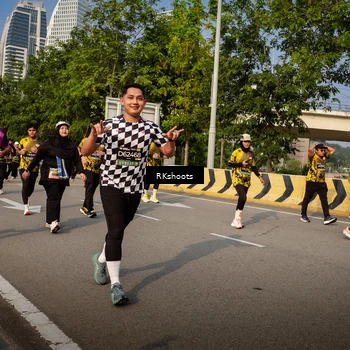 Runner Photo 6734567