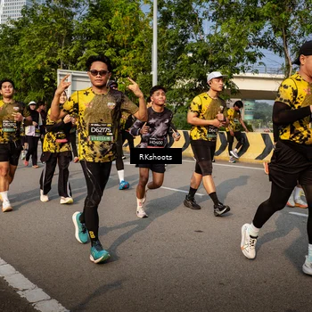 Runner Photo 6734757
