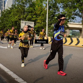 Runner Photo 6735052
