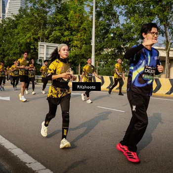 Runner Photo 6735059