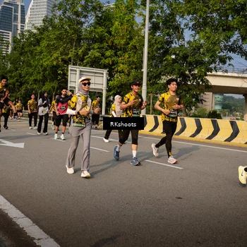 Runner Photo 6735065