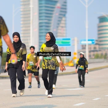 Runner Photo 6735072