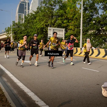 Runner Photo 6735078