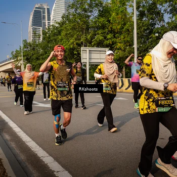 Runner Photo 6735425