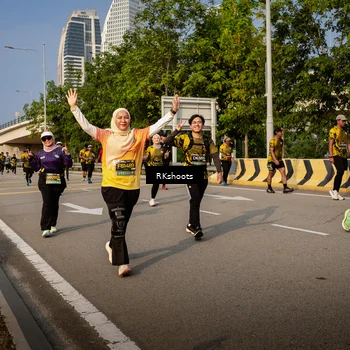 Runner Photo 6735433
