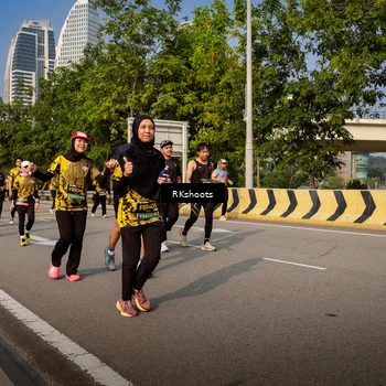 Runner Photo 6735579