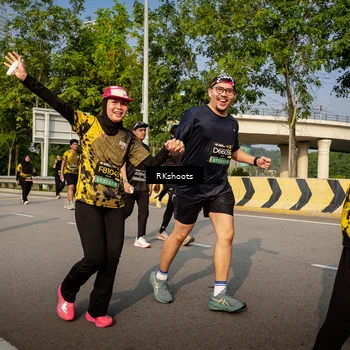 Runner Photo 6735590