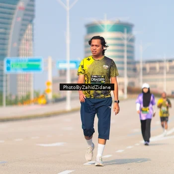Runner Photo 6735873