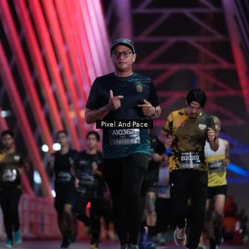 Runner Photo 6735875