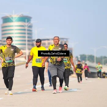 Runner Photo 6735897