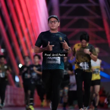 Runner Photo 6735919