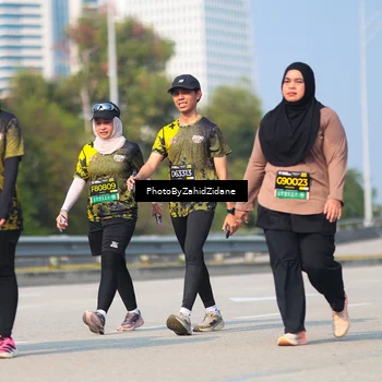 Runner Photo 6735929