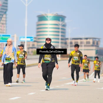Runner Photo 6736223
