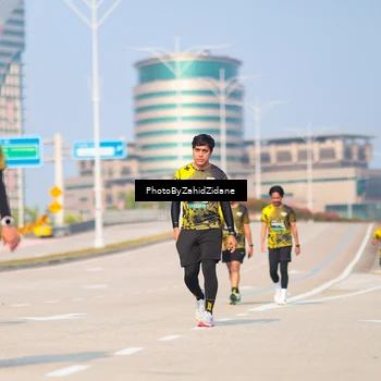 Runner Photo 6736343