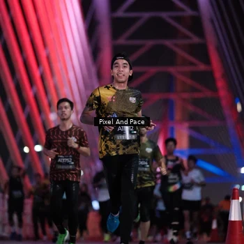 Runner Photo 6736436