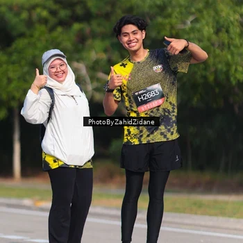 Runner Photo 6736446