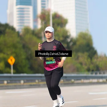 Runner Photo 6736631