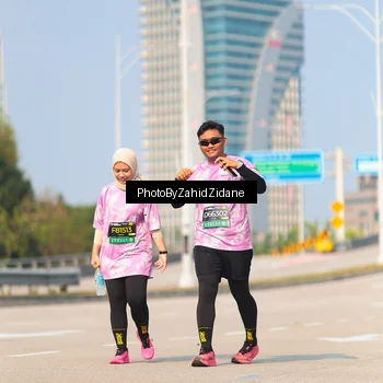 Runner Photo 6736659