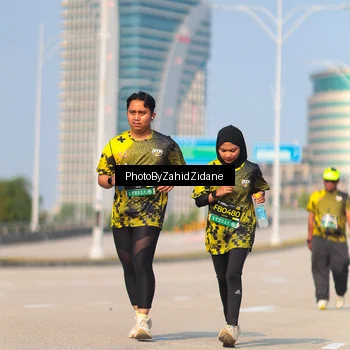 Runner Photo 6736717