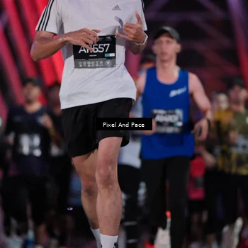 Runner Photo 6737137