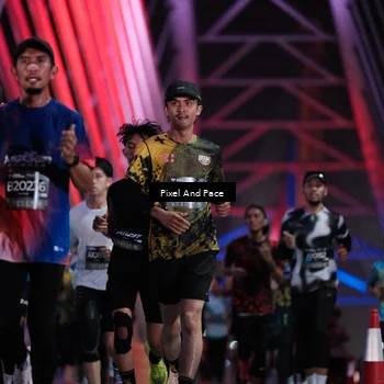 Runner Photo 6737422