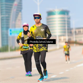 Runner Photo 6737463