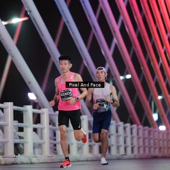 Runner Photo 6737498