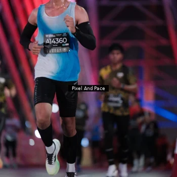 Runner Photo 6737518