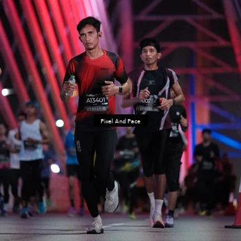 Runner Photo 6737548