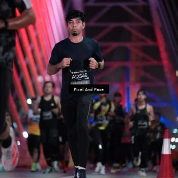 Runner Photo 6737596