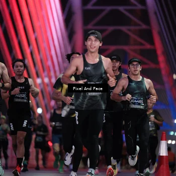 Runner Photo 6737618