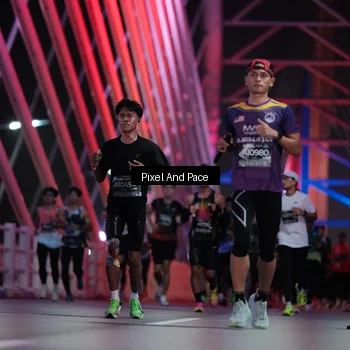 Runner Photo 6737694