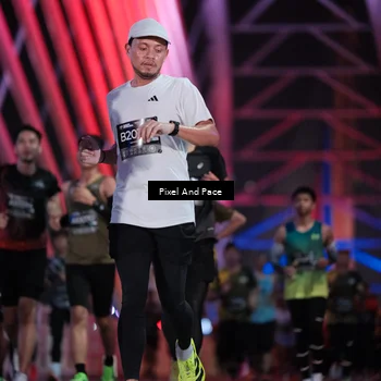 Runner Photo 6737704