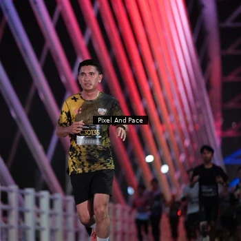 Runner Photo 6737713