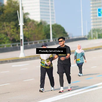 Runner Photo 6737875
