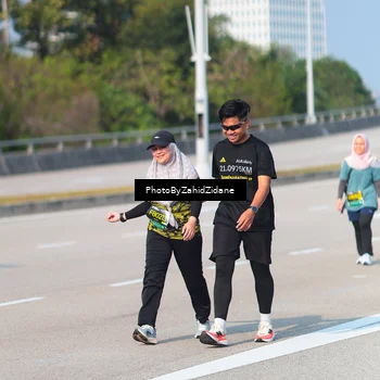 Runner Photo 6737913