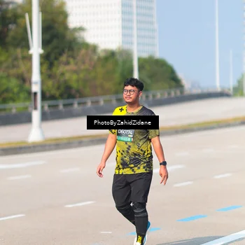Runner Photo 6738071