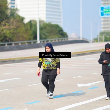 Runner Photo 6738158