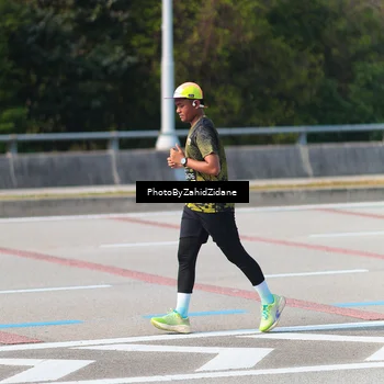 Runner Photo 6738267