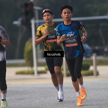 Runner Photo 6739977